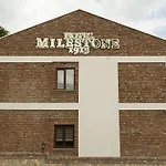 Milestone1915 Hotel *