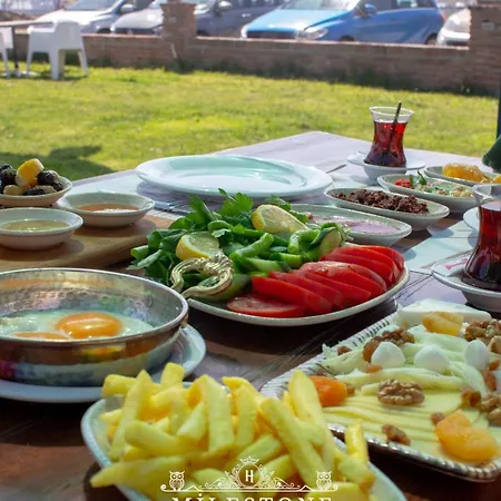 Milestone1915 Hotel *