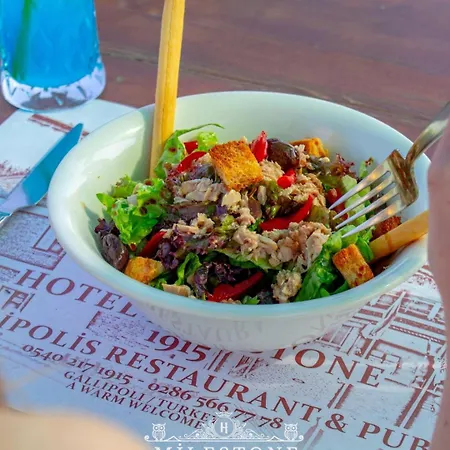 Milestone1915 Hotel *