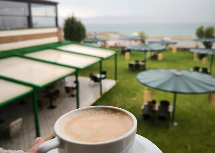 מלון Milestone1915 *